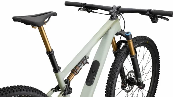 Epic 8 EVO Pro<Specialized Fashion