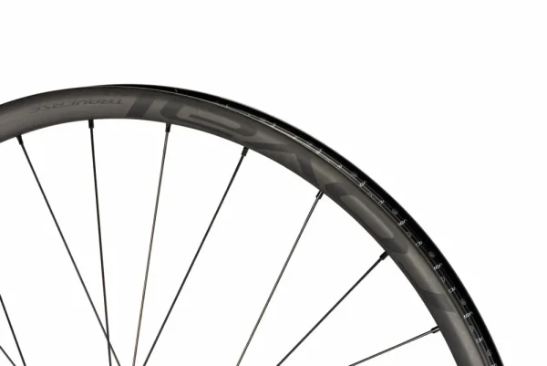 Traverse SL 27.5 6 Bolt - Front<Specialized Sale
